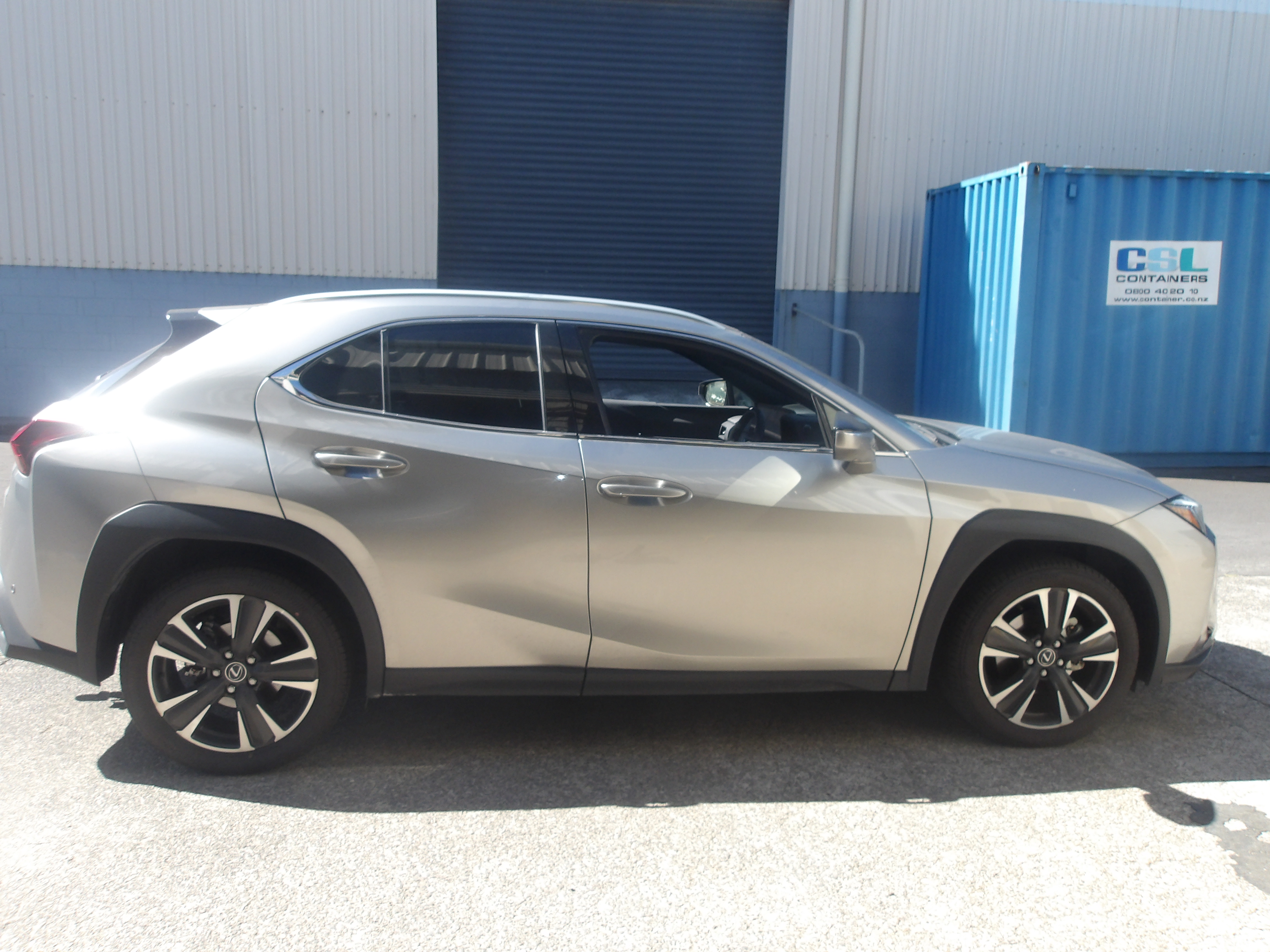 LEXUS UX 300H STATIONWAGON 2025-CURRENT